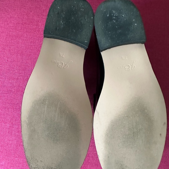 Worn Once for One Hour - Picture 6 of 6